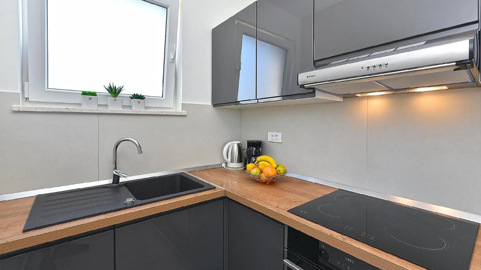 Ferienhaus Mit Privatpool Fuer 6 Personen Ca 80 Qm In Peroj, Istrien Istrische Riviera Peroj
